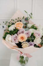 Load image into Gallery viewer, Rose Dream Bouquet