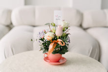 Load image into Gallery viewer, Arrangement in a cup