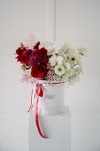 Load image into Gallery viewer, Yin-Yang Floral Hat Box