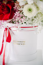 Load image into Gallery viewer, Yin-Yang Floral Hat Box