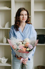 Load image into Gallery viewer, Aquarelle Bouquet