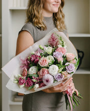 Load image into Gallery viewer, Pastel Elegance Bouquet