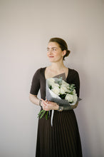 Load image into Gallery viewer, Dozen White Roses