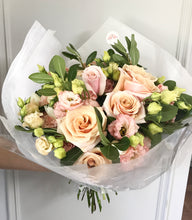 Load image into Gallery viewer, Peachy Pinks Bouquet