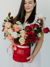 Load image into Gallery viewer, Sweet November hat box