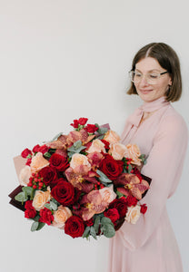 Say Yes oversized bouquet