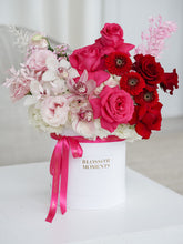 Load image into Gallery viewer, French Ombré Hat Box