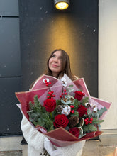 Load image into Gallery viewer, Winter Dream Bouquet