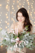 Load image into Gallery viewer, Icy Elegance Candle Arrangement