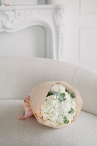 White Hydrangea Mono Bouquet