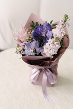Load image into Gallery viewer, Petite Posy