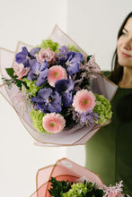 Load image into Gallery viewer, Varese Bouquet