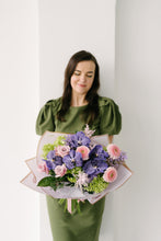 Load image into Gallery viewer, Varese Bouquet