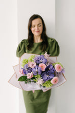 Load image into Gallery viewer, Varese Bouquet