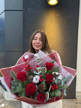 Load image into Gallery viewer, Winter Dream Bouquet
