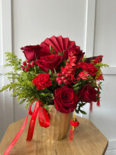 Load image into Gallery viewer, Dragon’s Delight Fresh Arrangement
