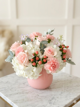 Load image into Gallery viewer, Restaurant / Table Arrangement