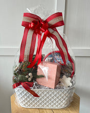 Load image into Gallery viewer, Holiday Gift Set- Red