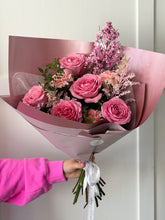 Load image into Gallery viewer, Pink Pearl Bouquet