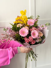 Load image into Gallery viewer, Blooming Grace Bouquet