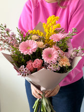 Load image into Gallery viewer, Blooming Grace Bouquet
