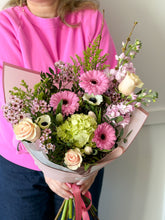 Load image into Gallery viewer, Spring Vibe Bouquet