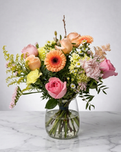 Load image into Gallery viewer, Fresh Flowers Bouquet