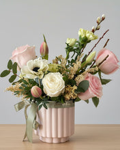 Load image into Gallery viewer, Pastel Spring Centrepiece