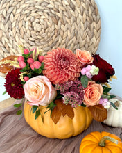 Load image into Gallery viewer, Pmpkin Bloom Arrangement Orange1