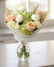 Load image into Gallery viewer, Soft Blooms Bouquet
