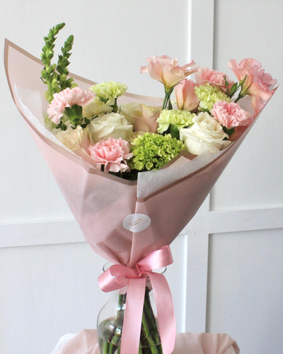 Soft Blush bouquet 1