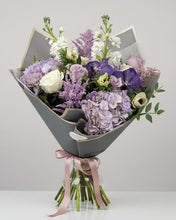 Load image into Gallery viewer, Fresh flowers bouquet in purple tones