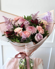 Load image into Gallery viewer, Violet Dream bouquet 2