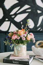 Load image into Gallery viewer, Easter Hat Box