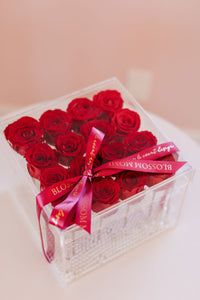 Luxe Forever Roses *LAST MORE THAN A YEAR*