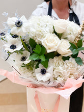 Load image into Gallery viewer, White Perfection Bouquet