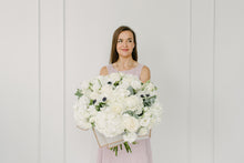 Load image into Gallery viewer, Simply You oversized bouquet