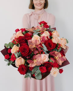 Say Yes oversized bouquet