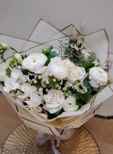 Load image into Gallery viewer, White on White Chic Bouquet
